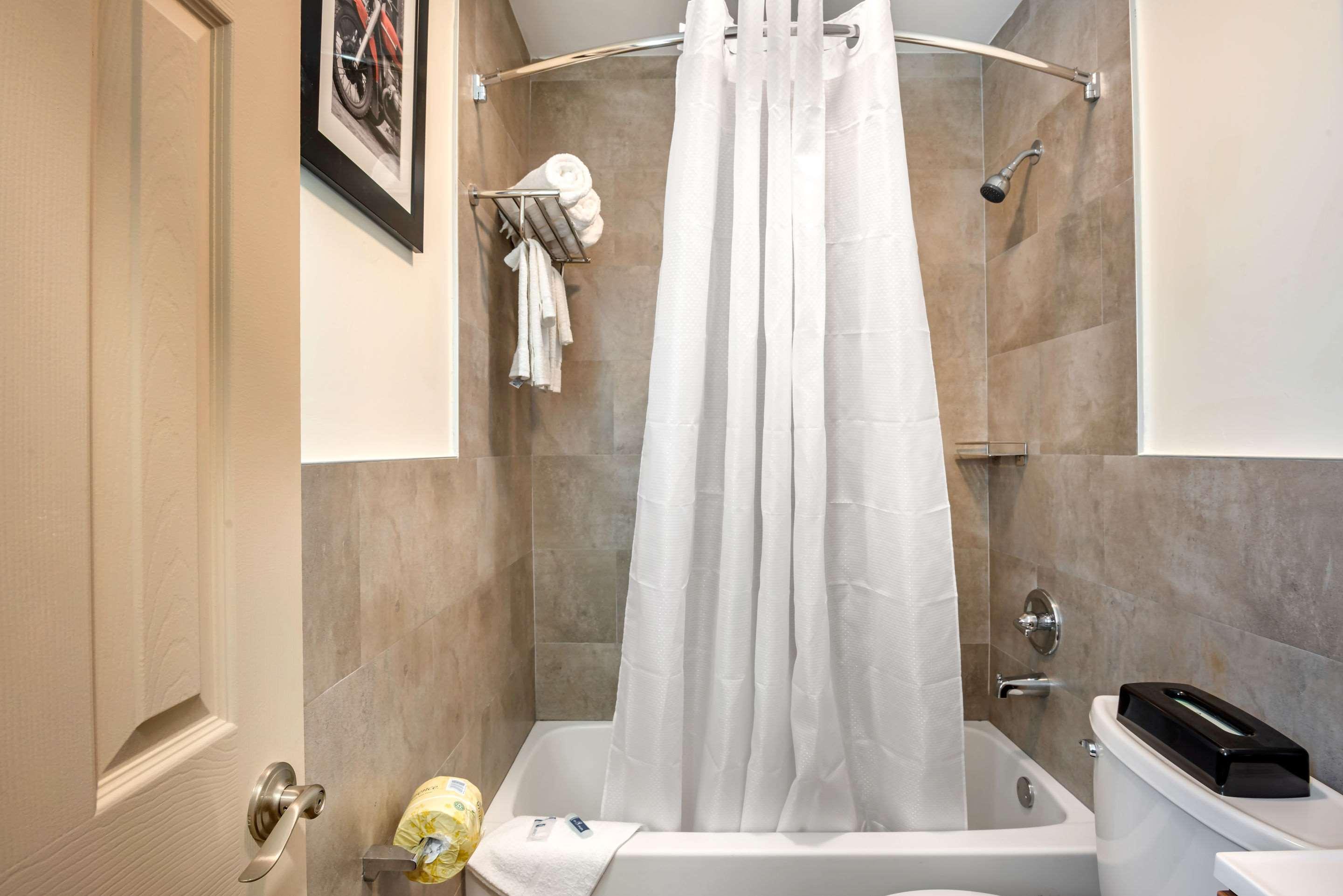 Downtown Hollywood Gardens Inn & Suites Bagian luar foto