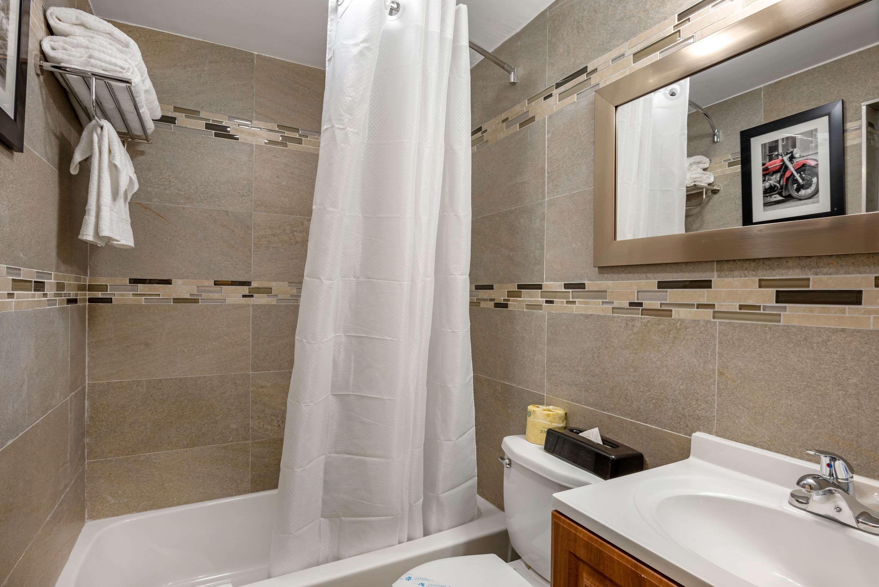 Downtown Hollywood Gardens Inn & Suites Bagian luar foto