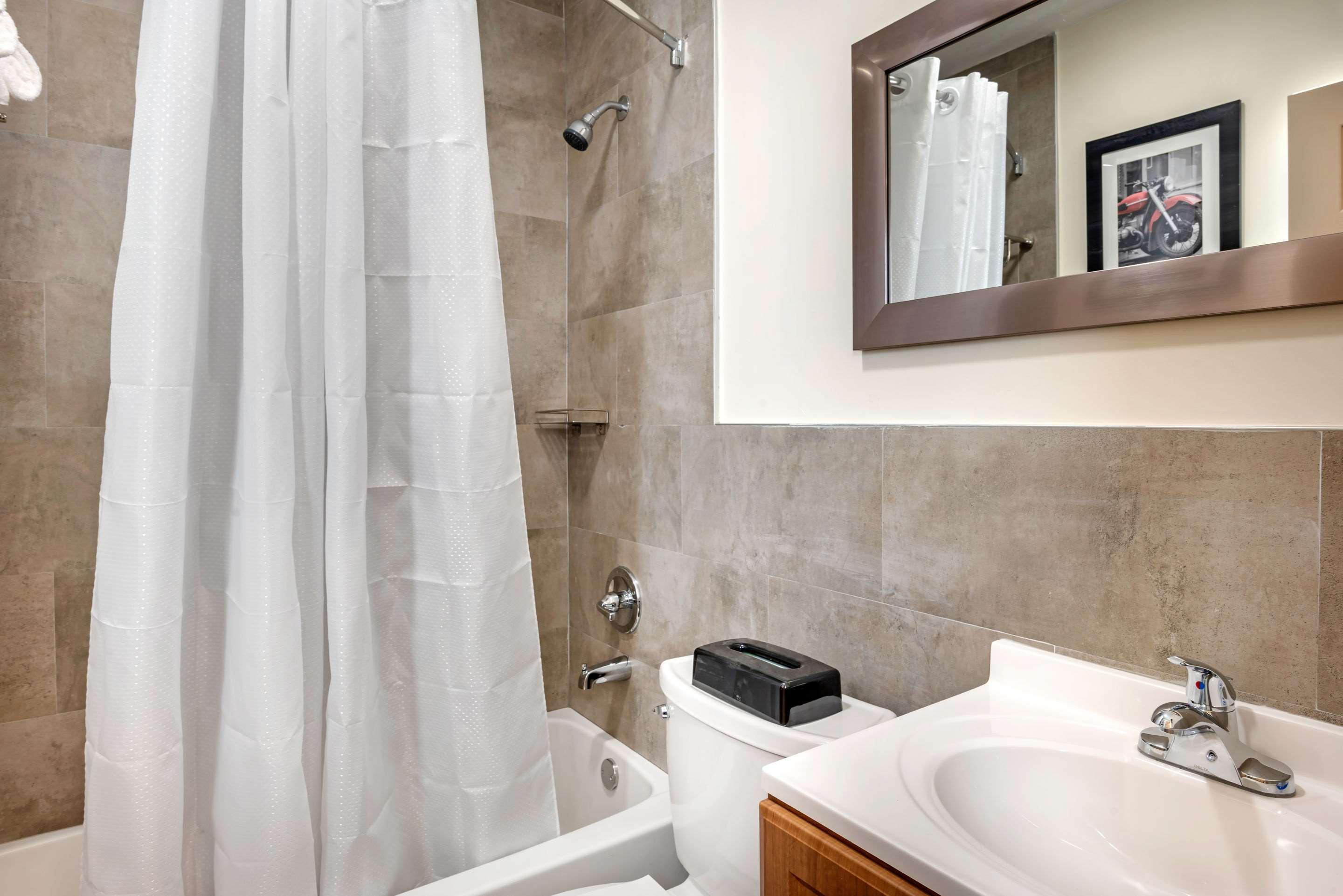 Downtown Hollywood Gardens Inn & Suites Bagian luar foto