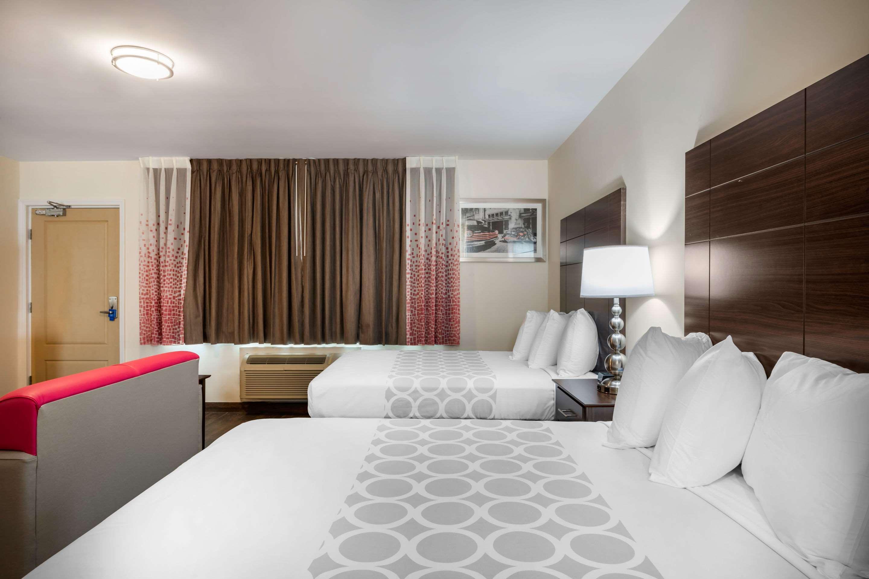 Downtown Hollywood Gardens Inn & Suites Bagian luar foto