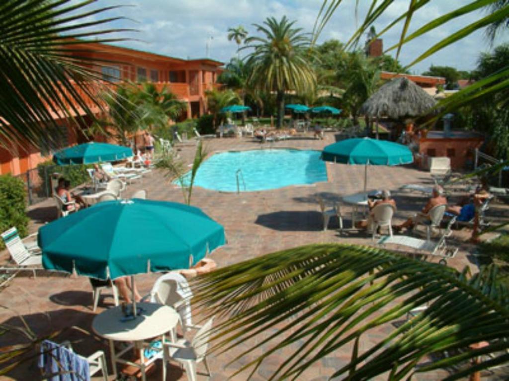 Downtown Hollywood Gardens Inn & Suites Bagian luar foto