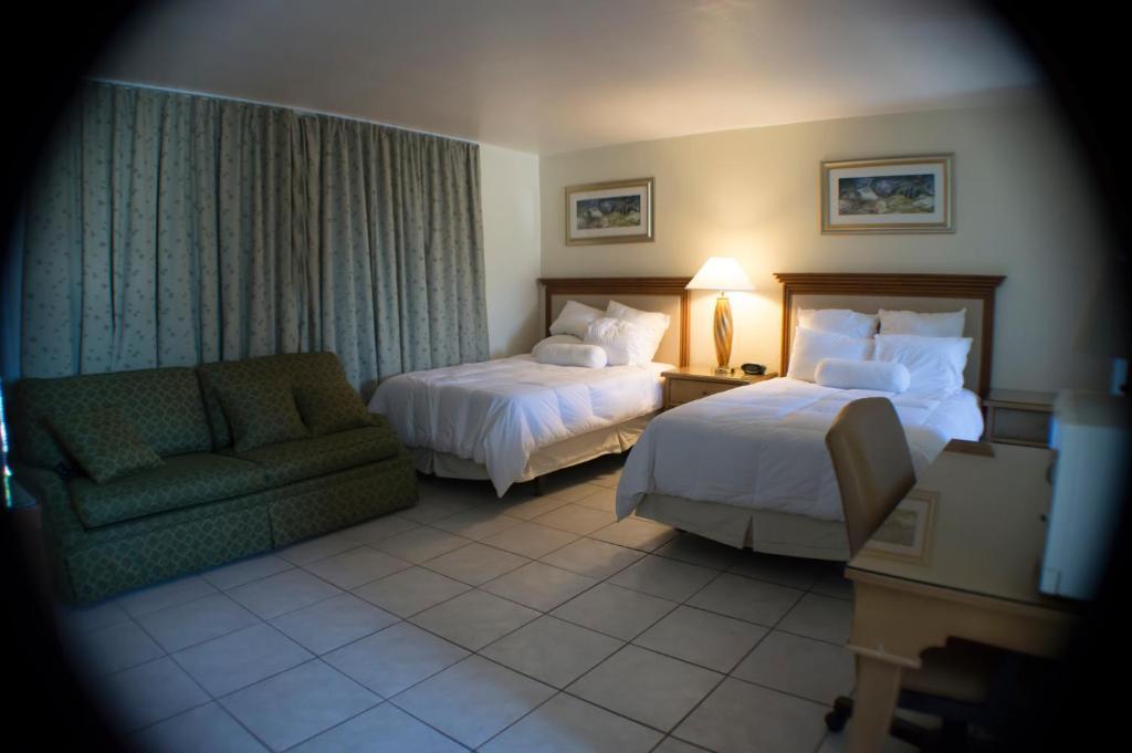 Downtown Hollywood Gardens Inn & Suites Bagian luar foto